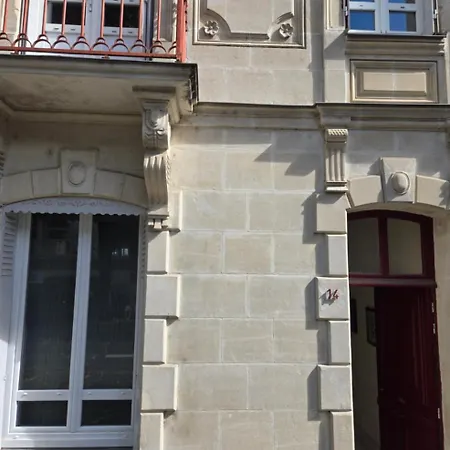 Le Balcon D'anatole 3etoiles לה מאנש